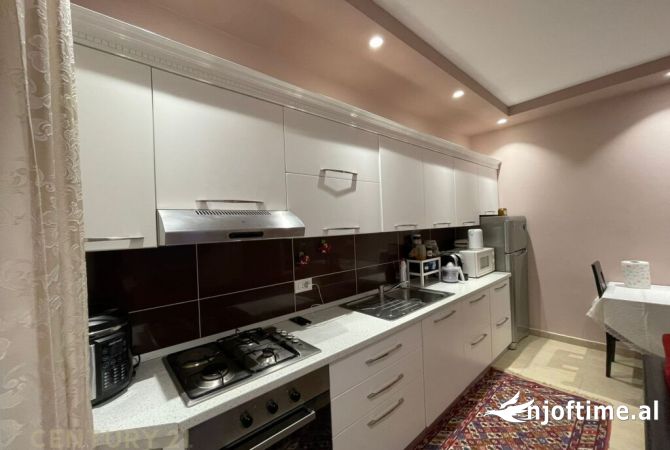 Shtepi ne shitje 1+1 ne Tirane - 125,000 Euro