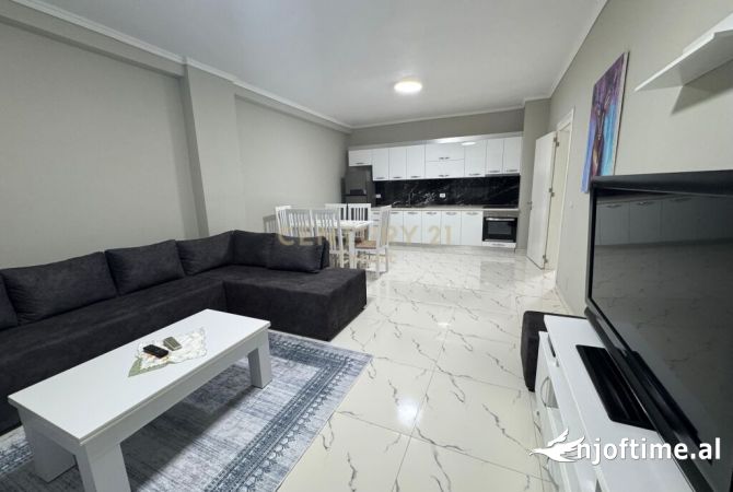 Shtepi me qera 2+1 ne Tirane - 400 Euro