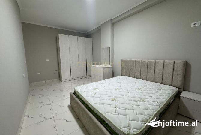 Shtepi me qera Apartament ne Tirane, 2+1, Mobilimi E mobiluar, Pagesa 400  Euro.