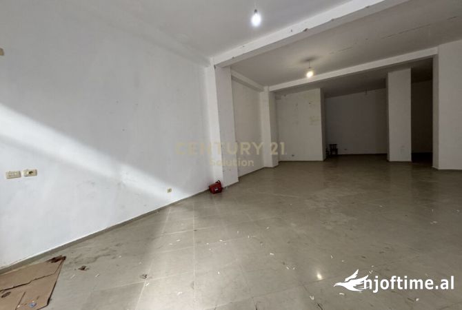 Ambient biznesi me qera 1+1 ne Tirane - 950 Euro
