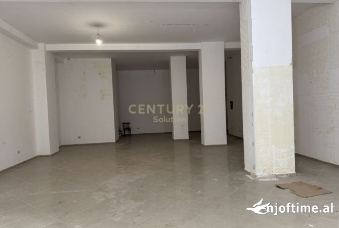Ambient biznesi me qera 1+1 ne Tirane - 950 Euro