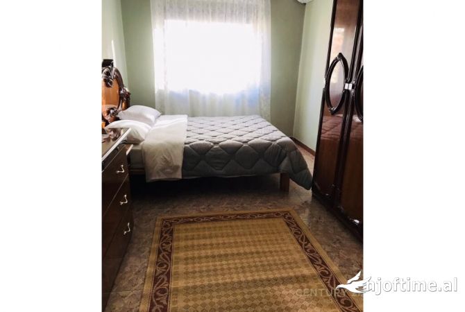 Shtepi me qera Apartament ne Tirane, 2+1, Mobilimi E mobiluar, Pagesa 850  Euro.