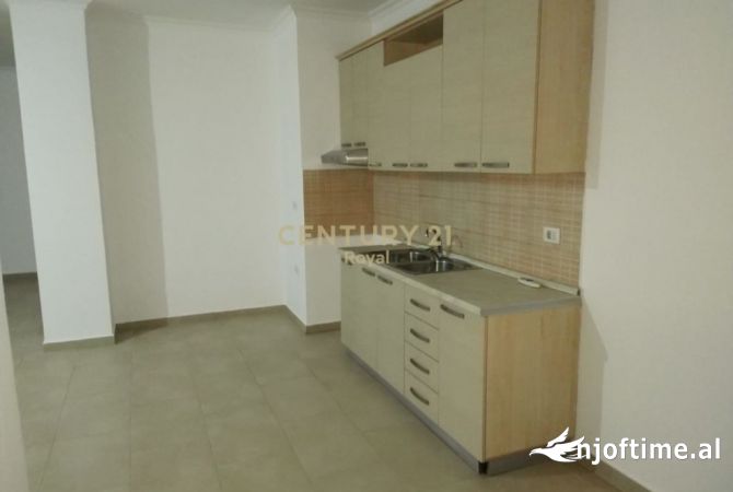 Shtepi me qera 2+1 ne Tirane - 500 Euro