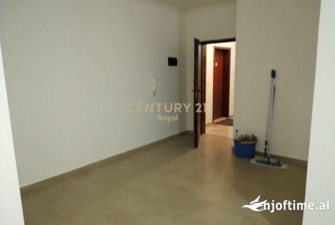 Shtepi me qera 2+1 ne Tirane - 500 Euro
