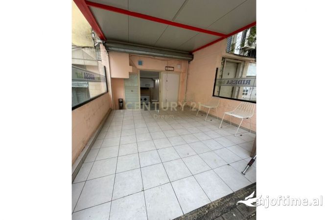 Ambient biznesi ne shitje 1+1 ne Tirane - 51,000 Euro