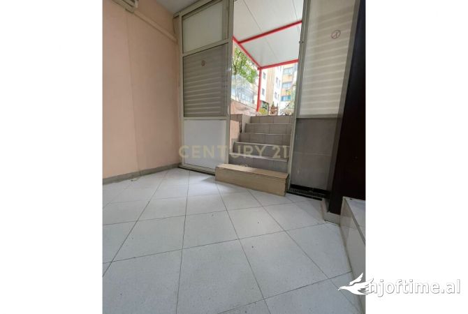 Ambient biznesi ne shitje 1+1 ne Tirane - 51,000 Euro