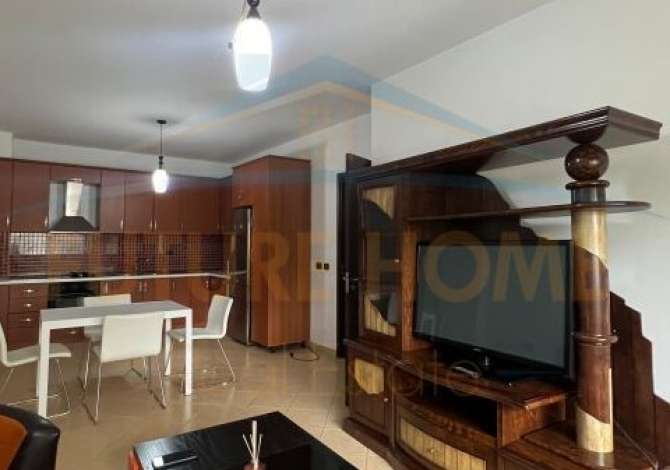 Shtepi me qera 2+1 ne Tirane - 400 Euro