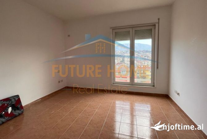Shtepi ne shitje 2+1 ne Tirane - 170,000 Euro