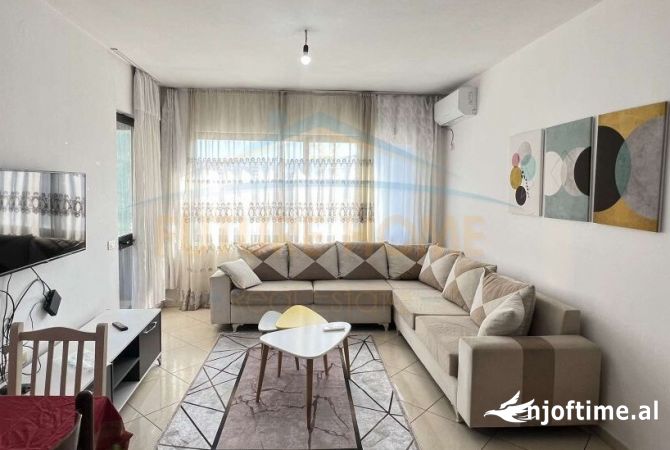Shtepi me qera 2+1 ne Tirane - 450 Euro