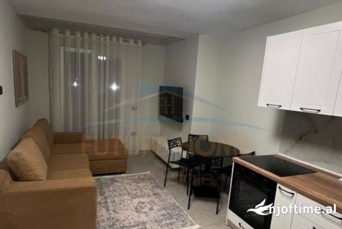 Shtepi me qera 2+1 ne Tirane - 400 Euro