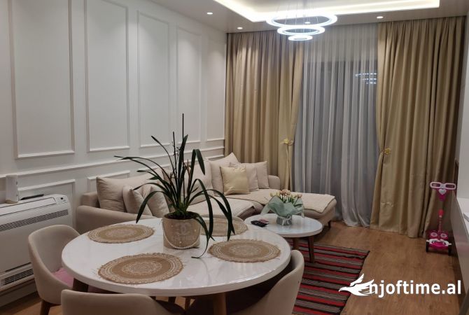 Shtepi ne shitje 2+1 ne Tirane - 250,000 Euro