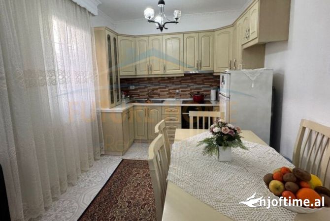 Shtepi me qera 1+1 ne Tirane - 350 Euro