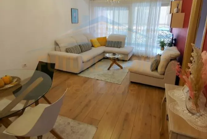 Shtepi me qera 1+1 ne Tirane - 700 Euro