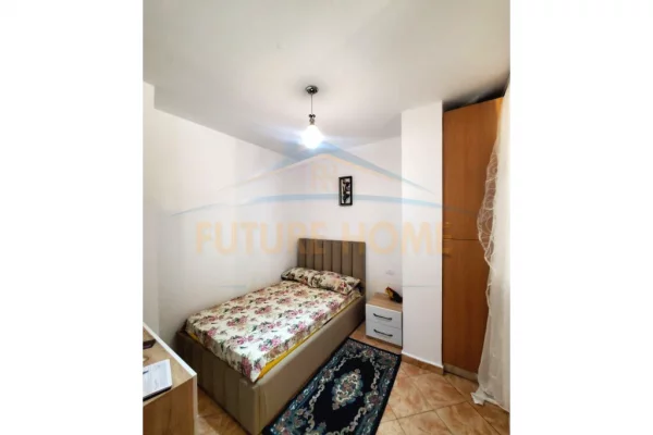 Shtepi me qera Apartament ne Tirane, 2+1, Mobilimi E mobiluar, Pagesa 600  Euro.
