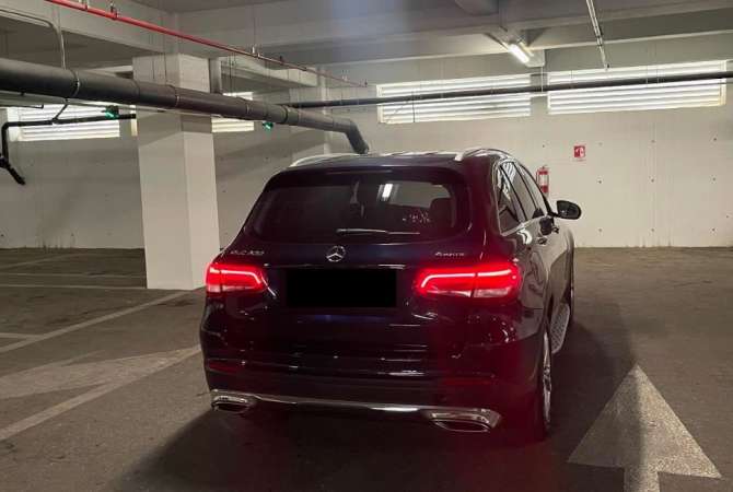 Makina luksoze me qera Mercedes Benz Glc 300 per 100 euro dita 