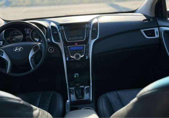 Jepet me qera ditore te lire Makina Hyundai i30 per 35 euro dita , Rinas Durres