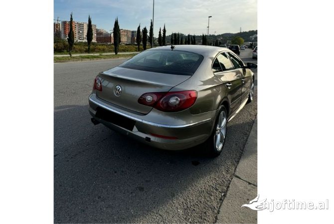 Jepet makine me qera Volkswagen Passat CC, duke filluar nga 30 Euro. Rinas 