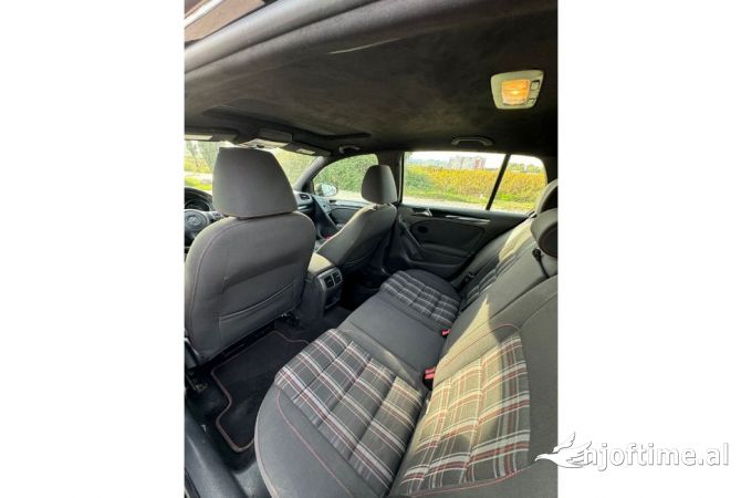 Jepet makine  me qera Volkswagen Golf 6 GTI , duke filluar nga 30 Euro. Rinas 