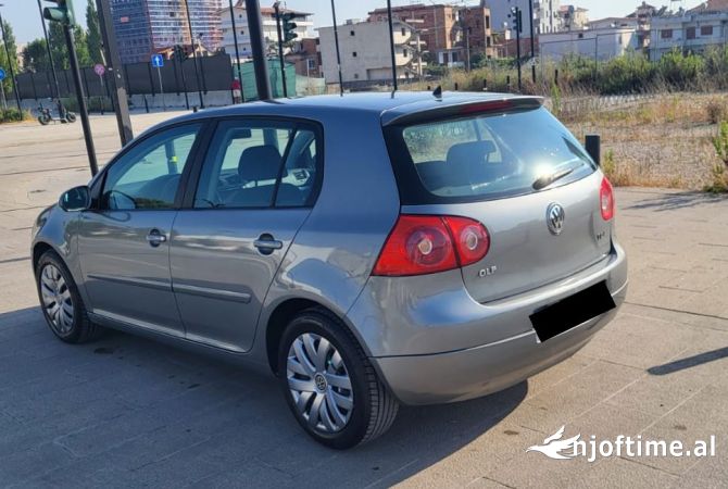 Jepet me qera Volkswagen Golf 5 duke filluar nga 30 euro dita per rezervime +10 dite