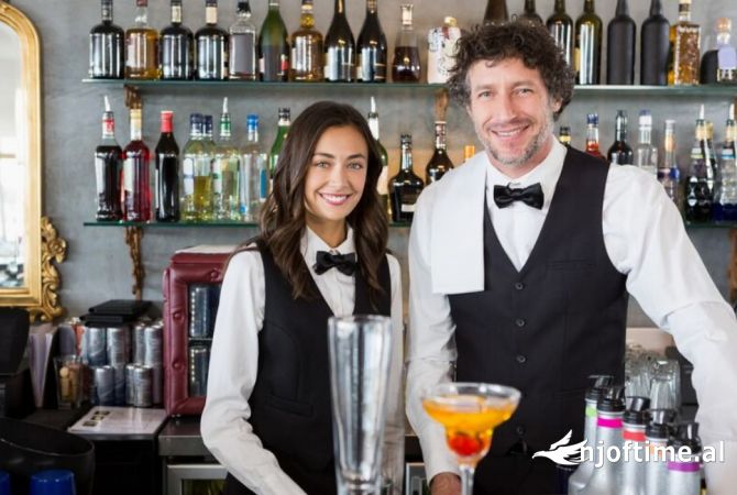Job Offers Waiter