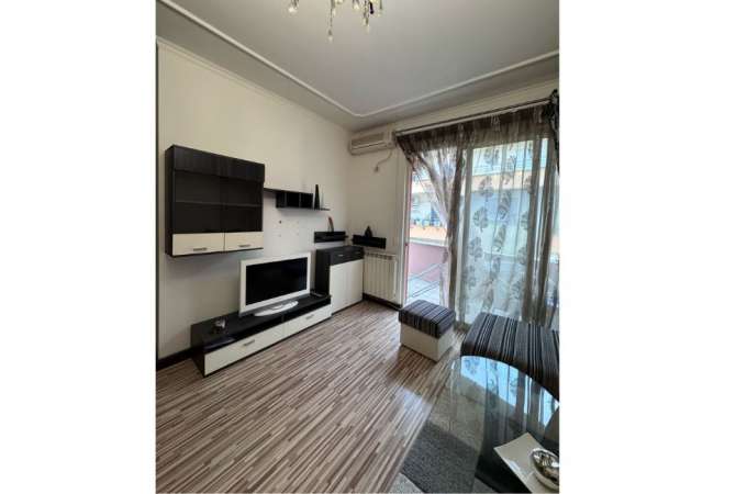 Shtepi me qera 2+1 ne Tirane - 600 Euro