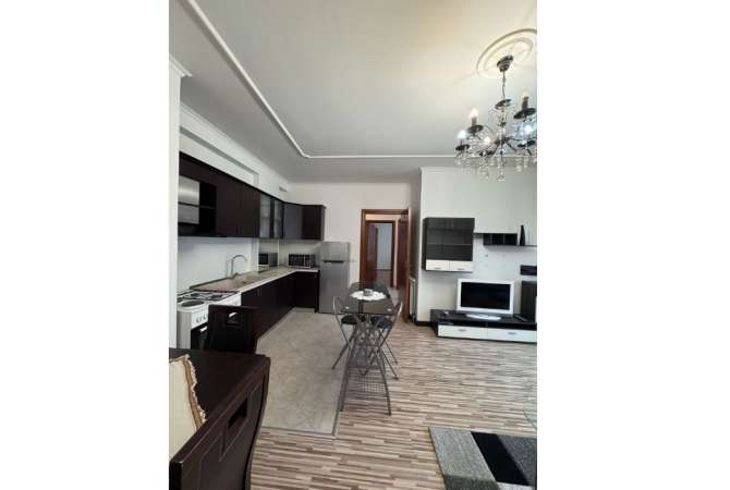 Shtepi me qera 2+1 ne Tirane - 600 Euro