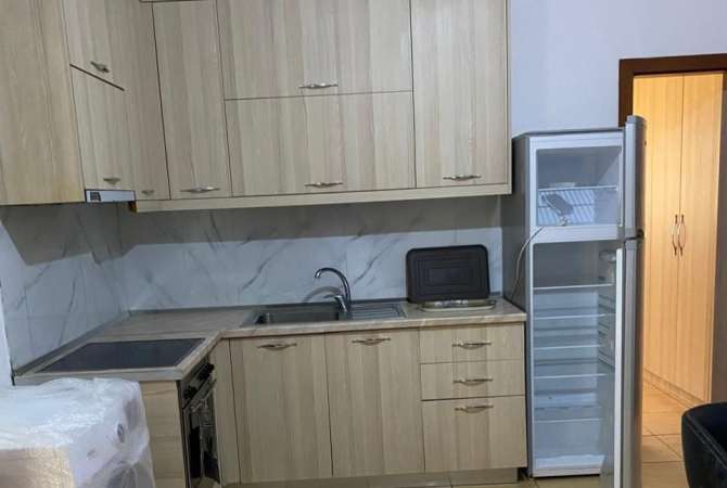 Shtepi me qera 1+1 ne Tirane - 22,000 Leke