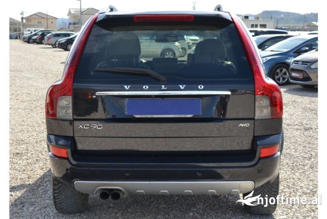 Makine 7 vende me qera Volvo XC90 duke nisur nga 49 euro dita