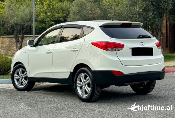 Makina me qera Tucson duke nisur nga 45 euro dita,Airport