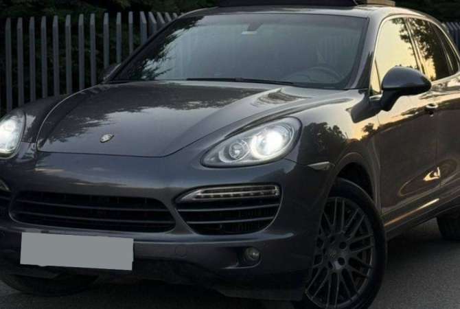 Noleggio Auto  a Tirana - 100 Euro