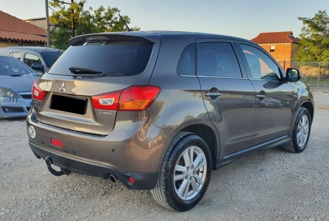 Makina me qera Mitsubishi ASX duke nisur nga 34 euro dita 