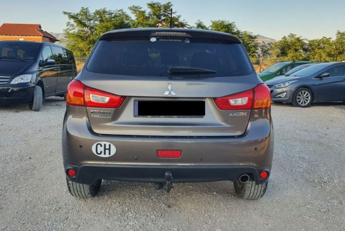 Makina me qera Mitsubishi ASX duke nisur nga 34 euro dita 