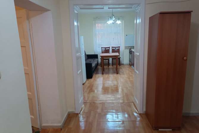Shtepi me qera 2+1 ne Tirane - 11,250 Leke