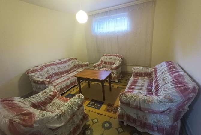 Shtepi me qera Apartament ne Tirane, 2+1, Mobilimi E mobiluar, Pagesa 11,250  Leke.