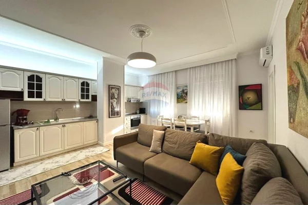 Shtepi me qera 2+1 ne Tirane - 70,000 Leke