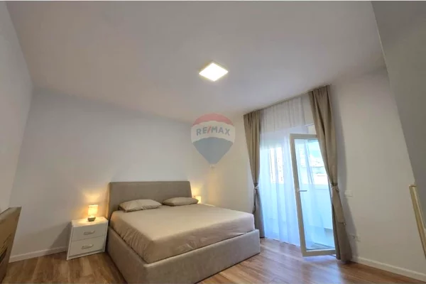 Shtepi me qera 2+1 ne Tirane - 700 Euro