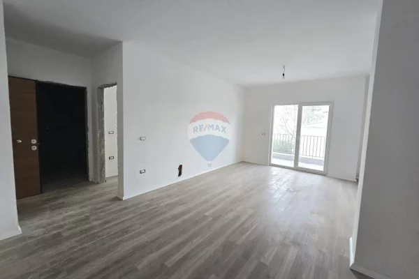 Shtepi ne shitje 1+1 ne Tirane - 120,000 Euro