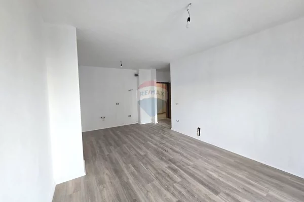 Shtepi ne shitje 1+1 ne Tirane - 120,000 Euro