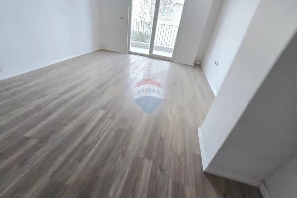 Shtepi ne shitje 1+1 ne Tirane - 120,000 Euro