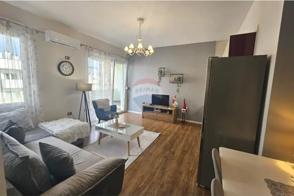 Shtepi me qera 1+1 ne Tirane - 700 Euro