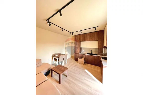 Shtepi me qera 1+1 ne Tirane - 850 Euro