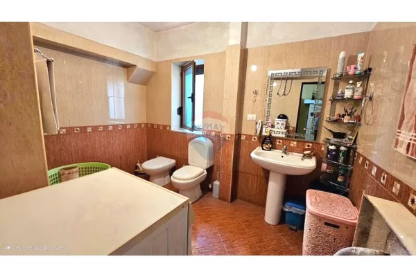 House for Sale 3+1 in Tirana - 175,000 Euro