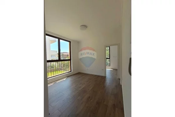 Shtepi me qera Vila Luksoze ne Tirane, 7+1, Mobilimi Bosh, pa mobiluar, Pagesa 3,000  Euro.