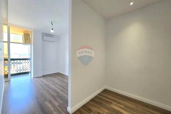 Ambient biznesi me qera 1+1 ne Tirane - 950 Euro