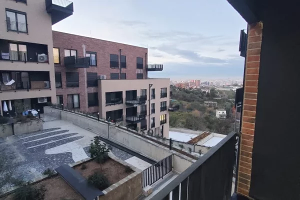 Shtepi me qera Apartament ne Tirane, 1+1, Mobilimi Pjeserisht e mobiluar, Pagesa 640  Euro.