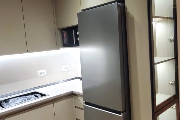 Shtepi me qera Apartament ne Tirane, 1+1, Mobilimi Pjeserisht e mobiluar, Pagesa 640  Euro.