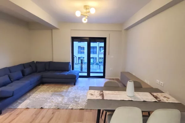 Casa in affitto 1+1 a Tirana - 640 Euro