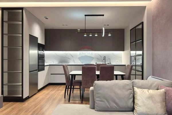 Shtepi me qera 1+1 ne Tirane - 750 Euro