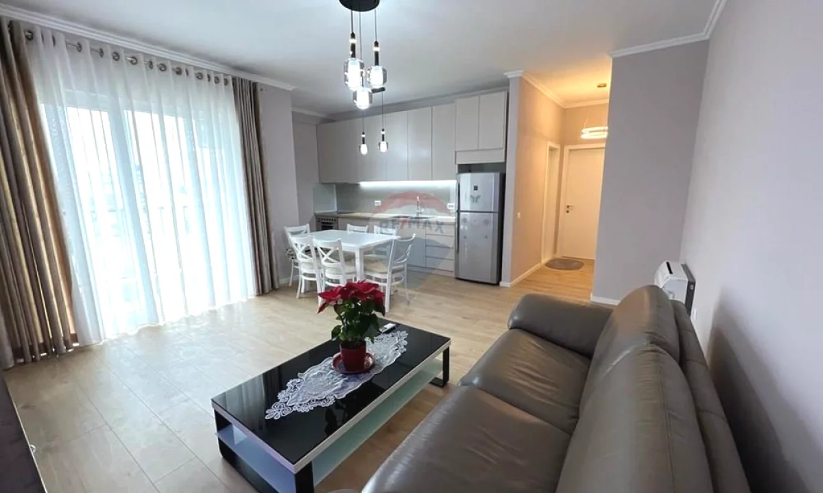 Shtepi me qera Apartament ne Tirane, 1+1, Mobilimi E mobiluar, Pagesa 500  Euro.