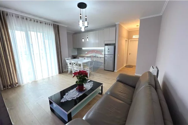 Shtepi me qera 1+1 ne Tirane - 500 Euro